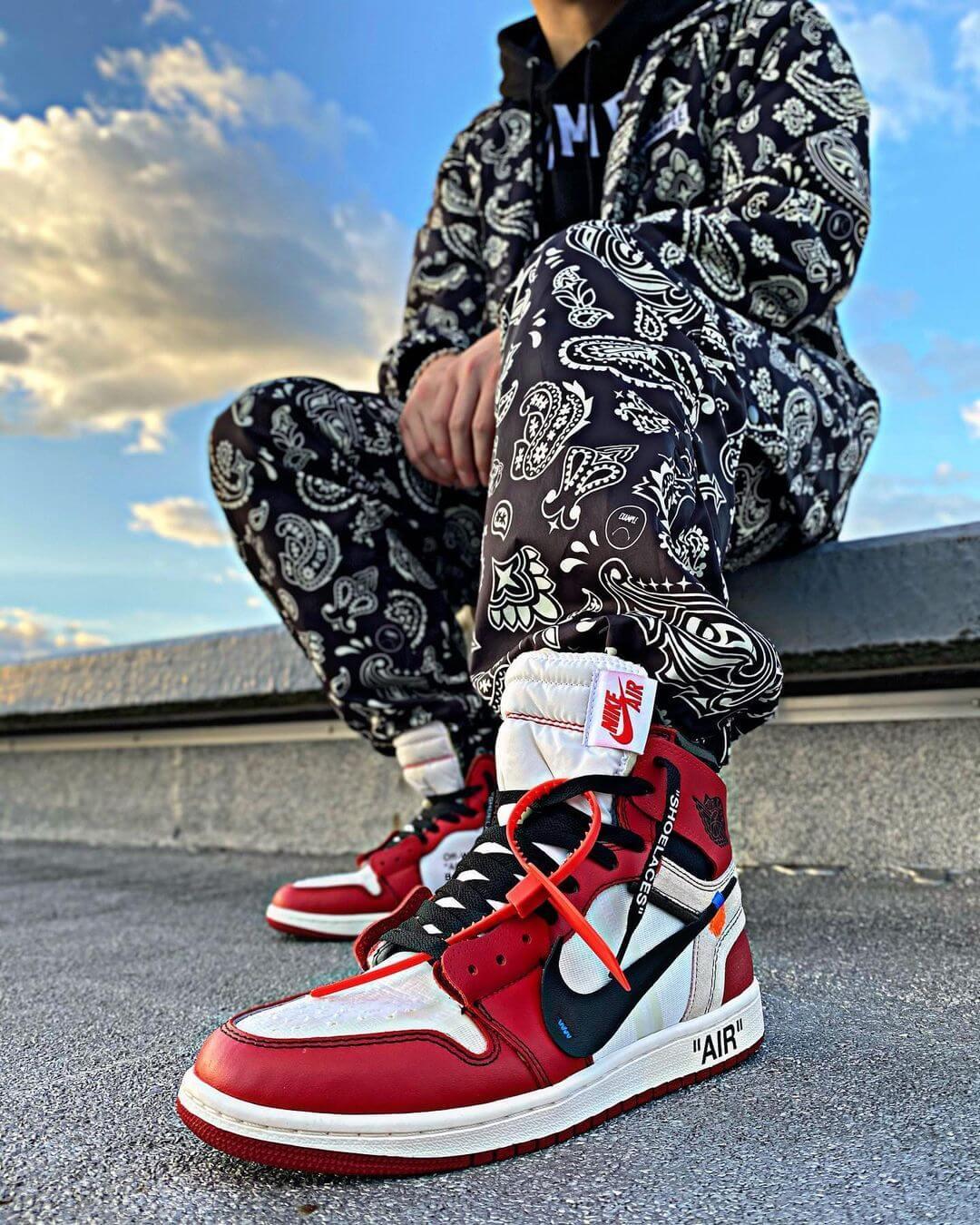 Custom Air Jordan 1 OFF-White Chicago Sneakers - sneakerhillcom