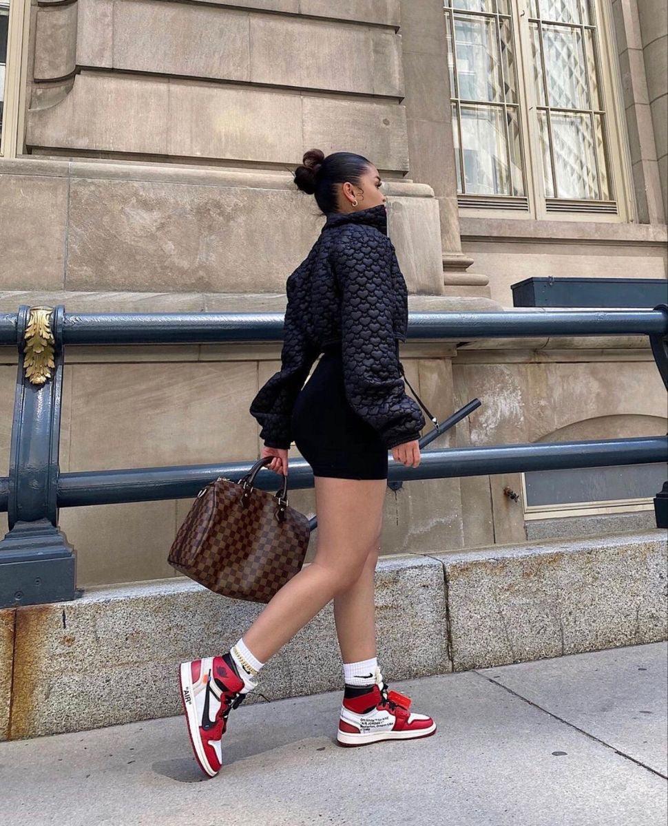 Custom Air Jordan 1 OFF-White Chicago Sneakers - sneakerhillcom