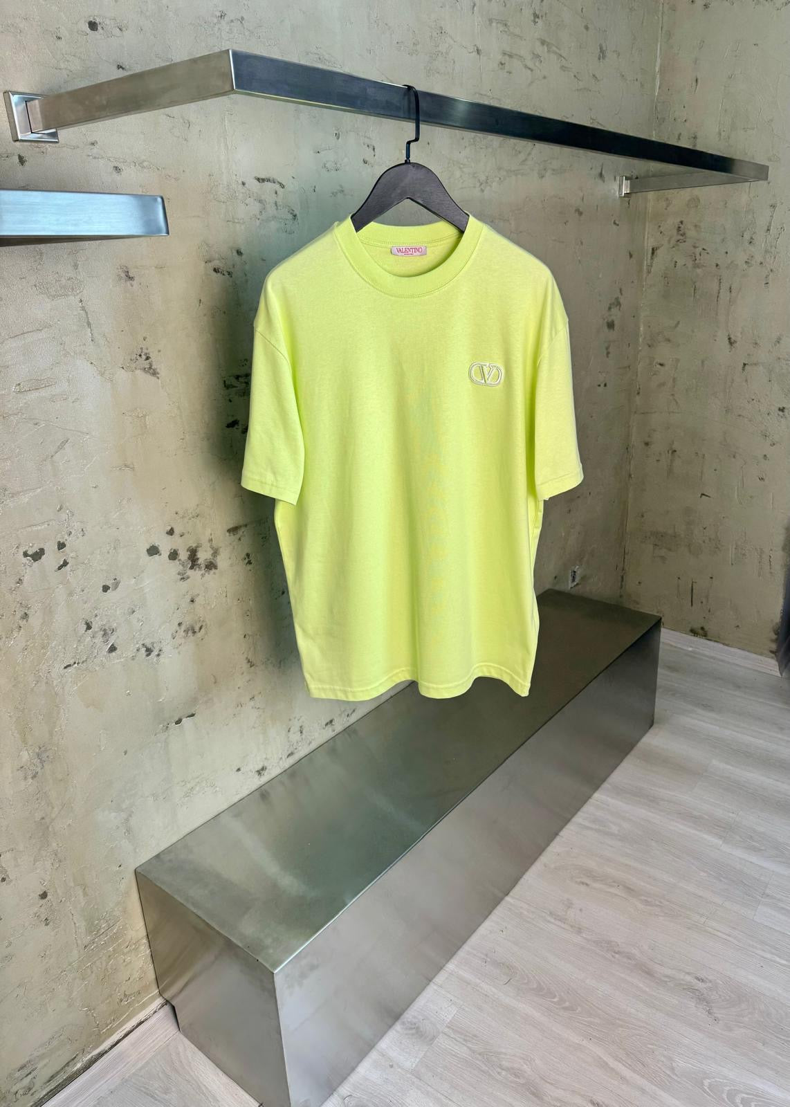 Tntwear® - Valentino T-Shirt 001 - sneakerhillcom