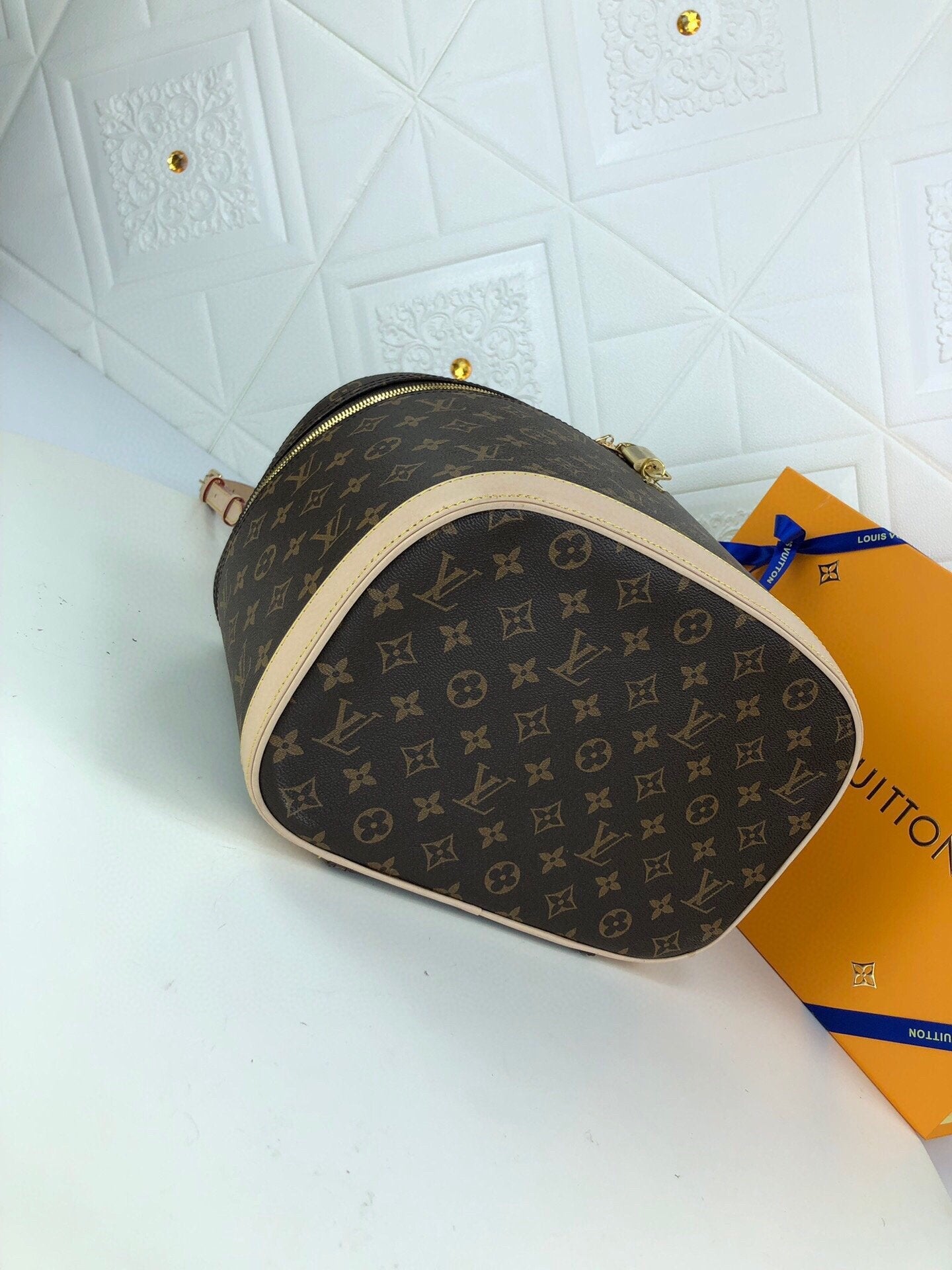 Sneakerhill - Luxury Edition Bags LUV 024