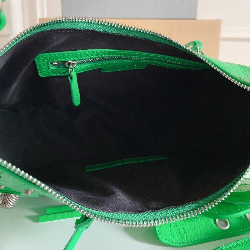 Sneakerhill - Le Cagole Small Bag Green - sneakerhillcom