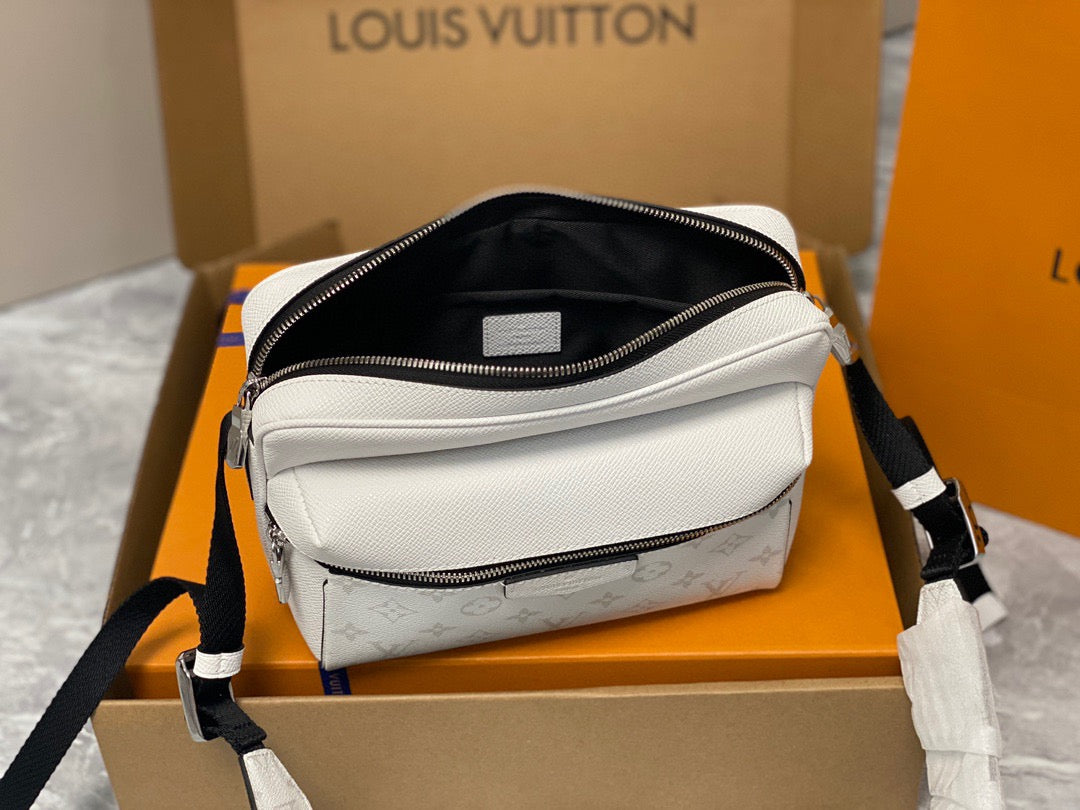 LV Taigarama Outdoor M30233 - sneakerhillcom