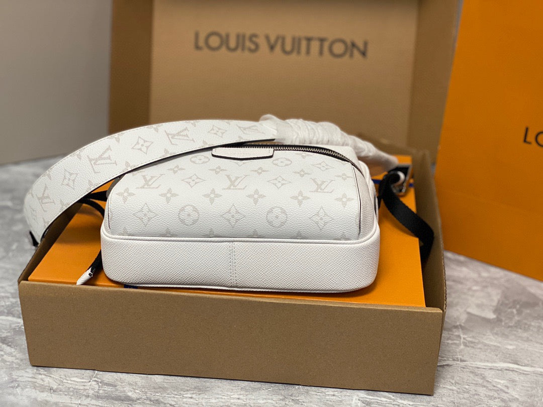 LV Taigarama Outdoor M30233 - sneakerhillcom