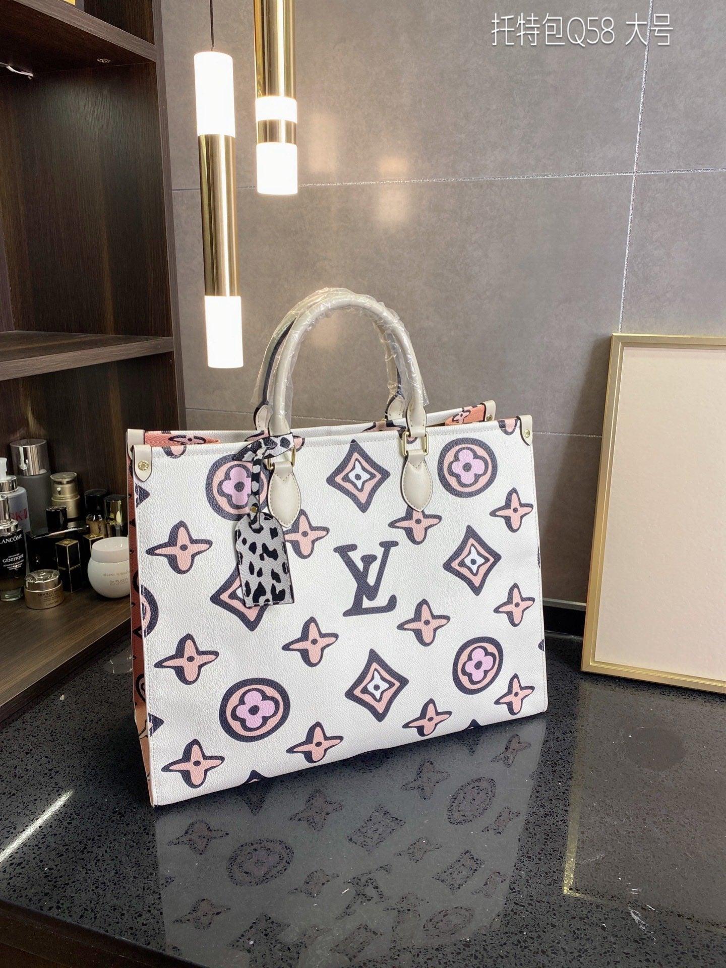 LV ONTHEGO MONOGRAM 069 - sneakerhillcom