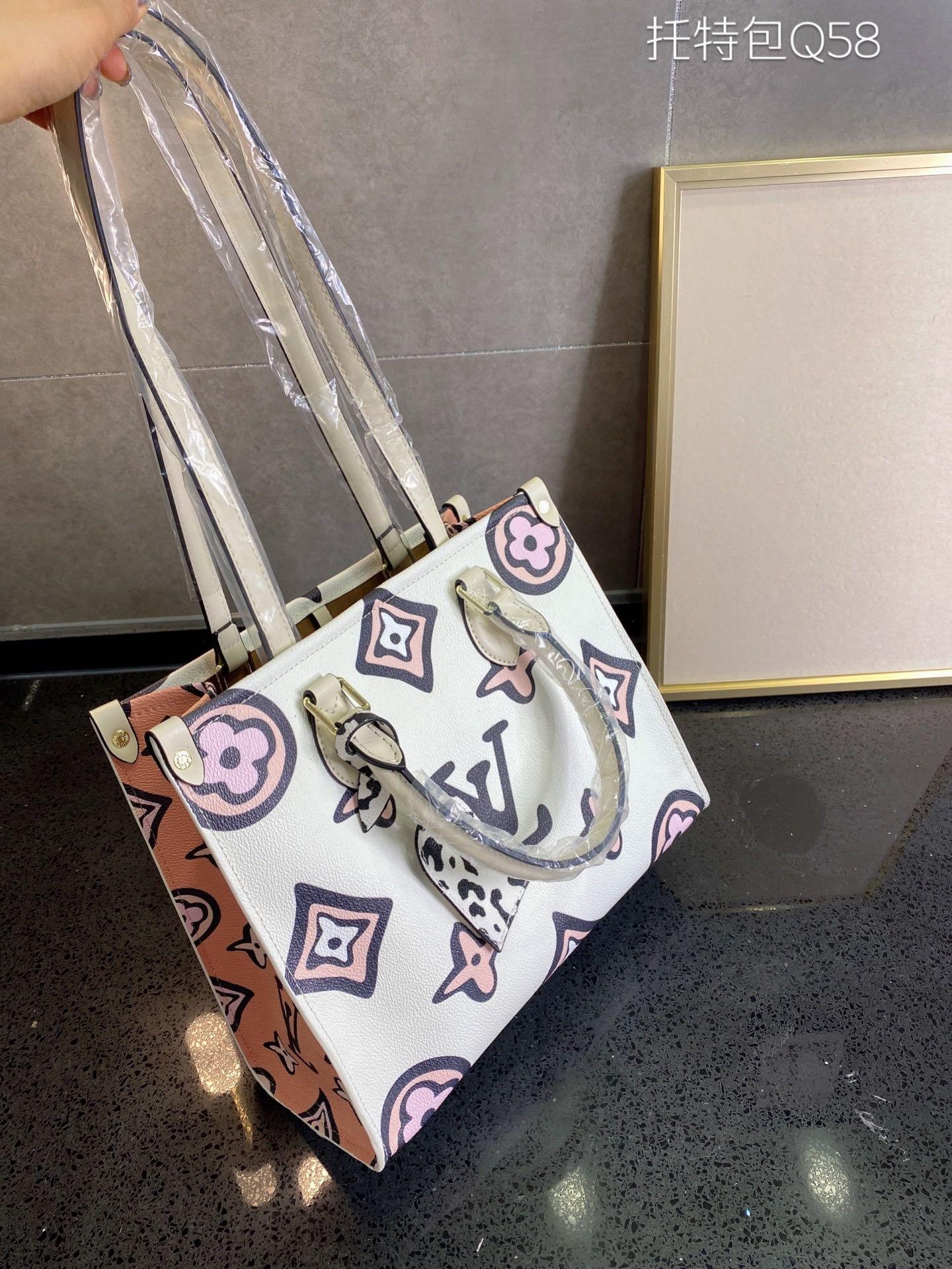 LV ONTHEGO MONOGRAM 069 - sneakerhillcom