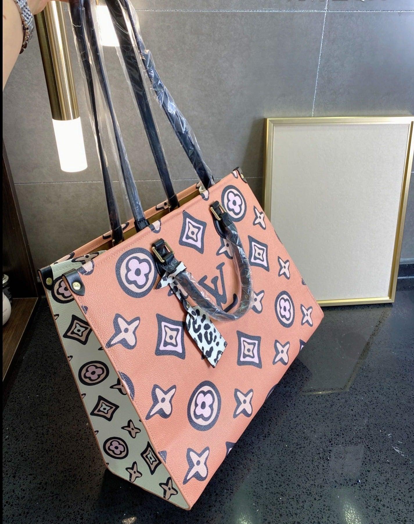 LV ONTHEGO MONOGRAM 068 - sneakerhillcom