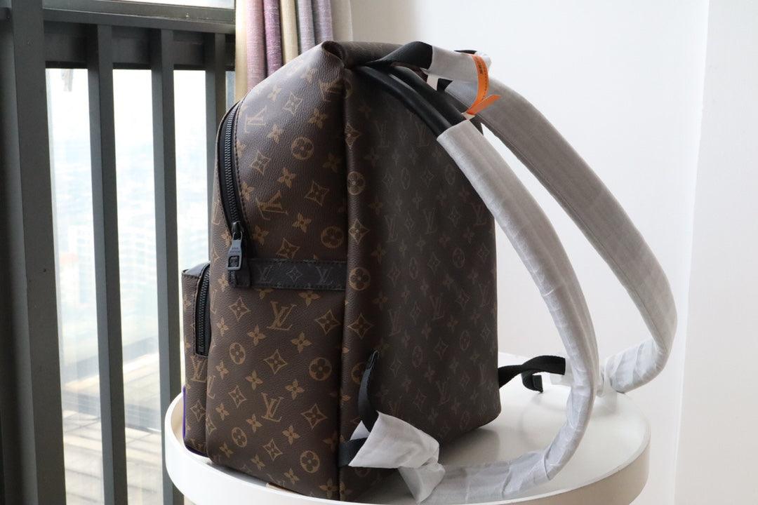 SO - LV DISCOVERY BACKPACK MONOGRAM M57965 - sneakerhillcom