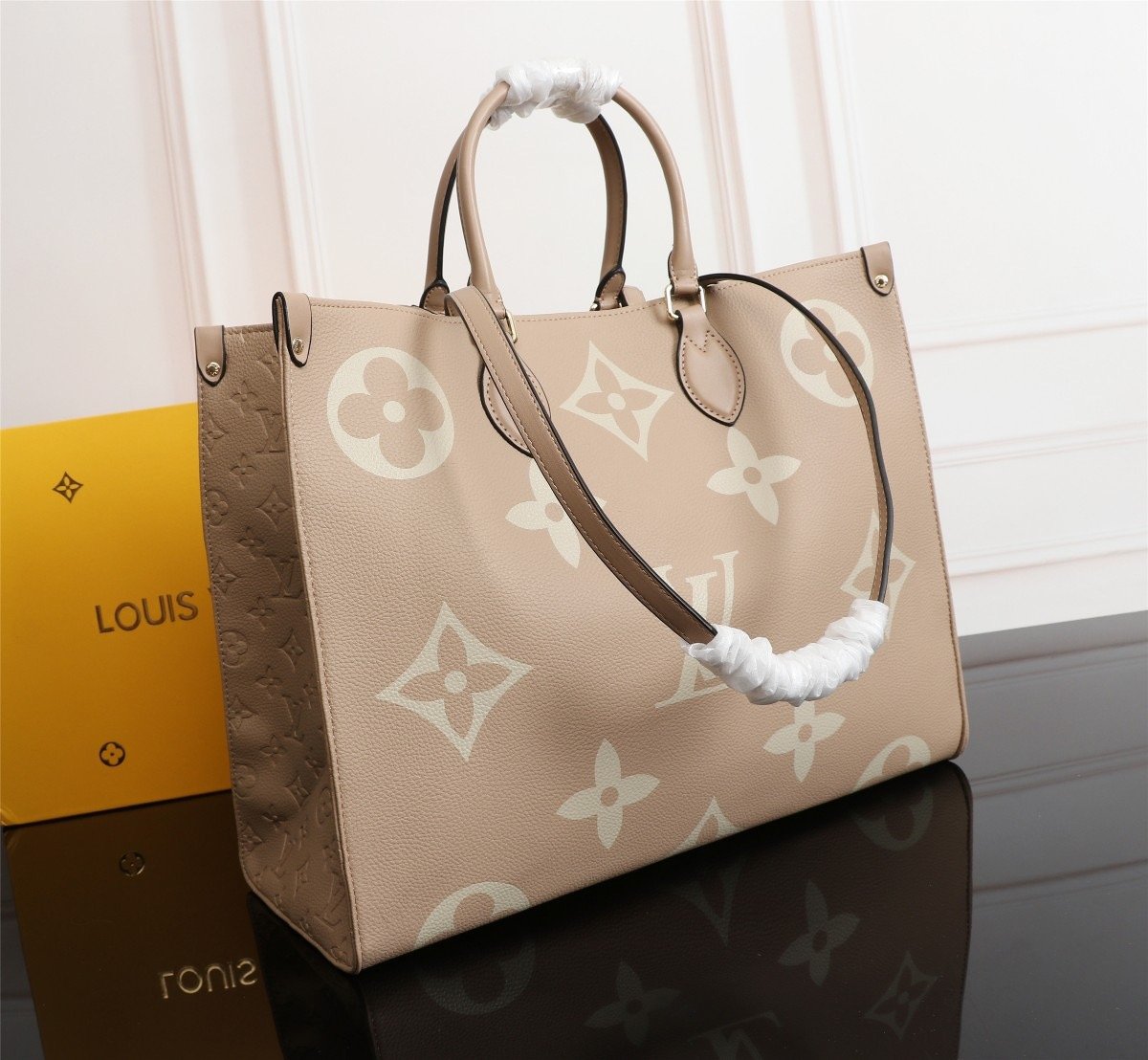 Sneakerhill - Luxury Edition Bags LUV 034