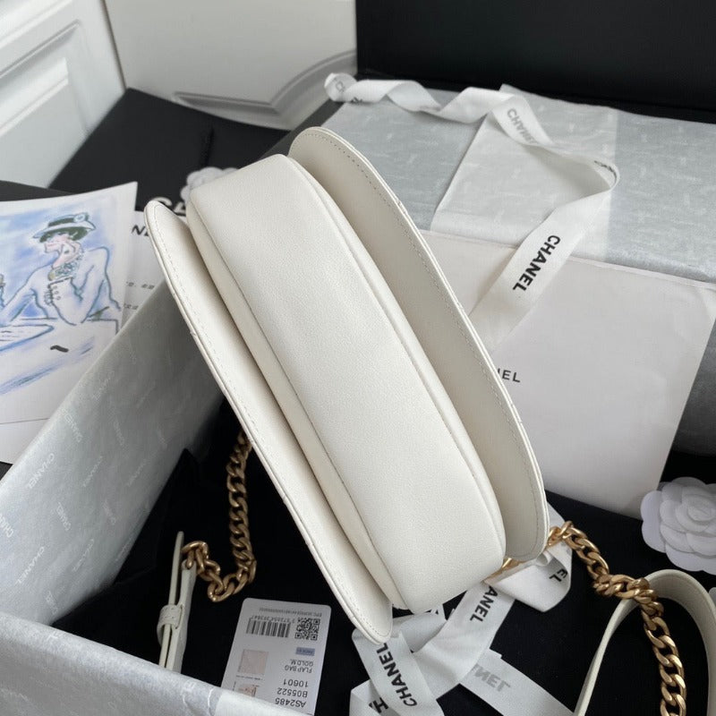 Sneakerhill - Round Messanger Chain Bag White - sneakerhillcom