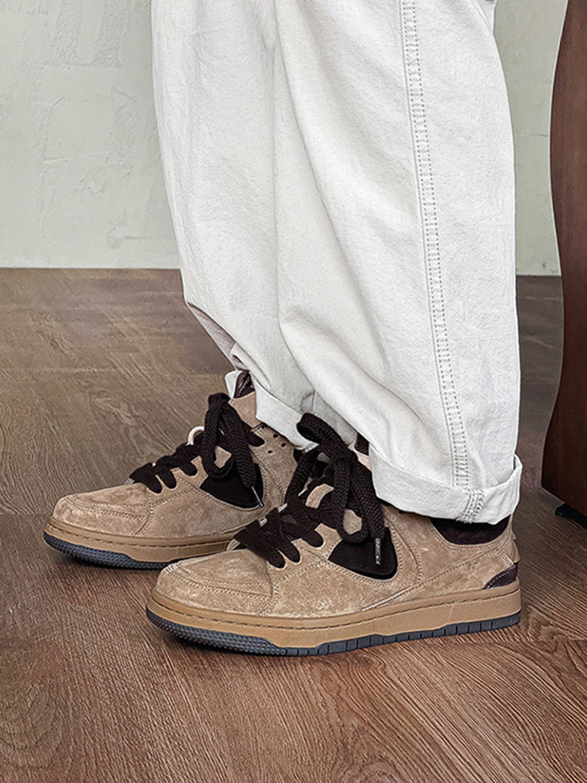 Sneakerhill Vintage Skateboard Suede Sneakers - sneakerhillcom