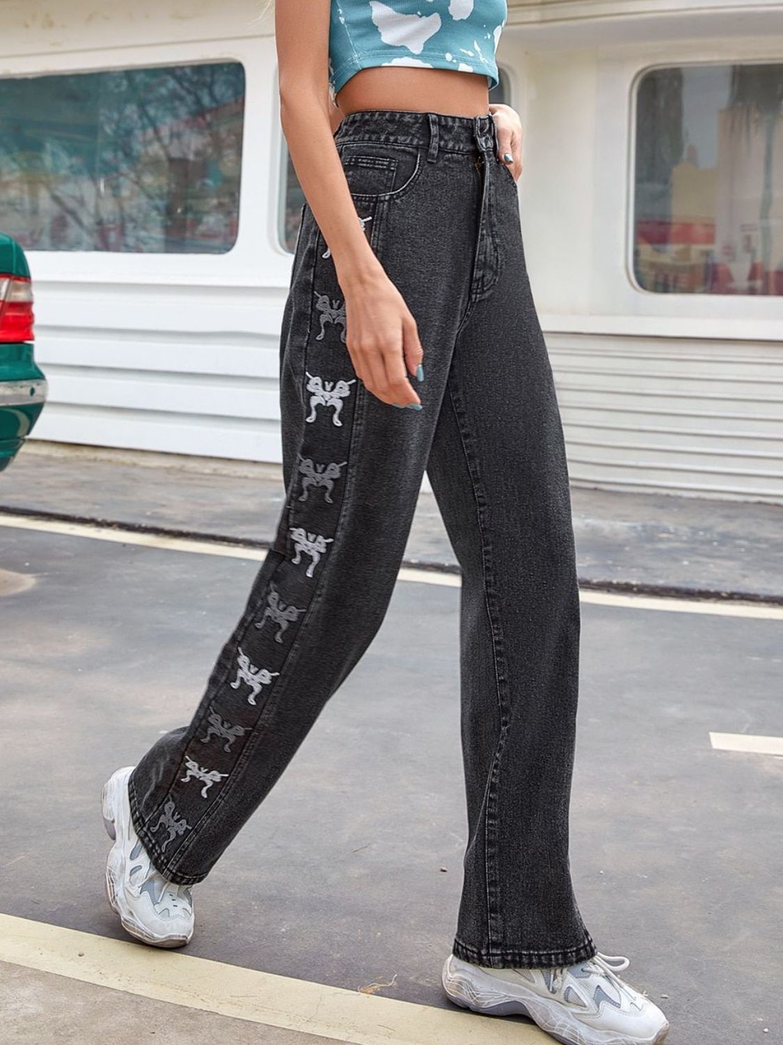 Embroidered Butterfly Jeans with Pockets Trendsi