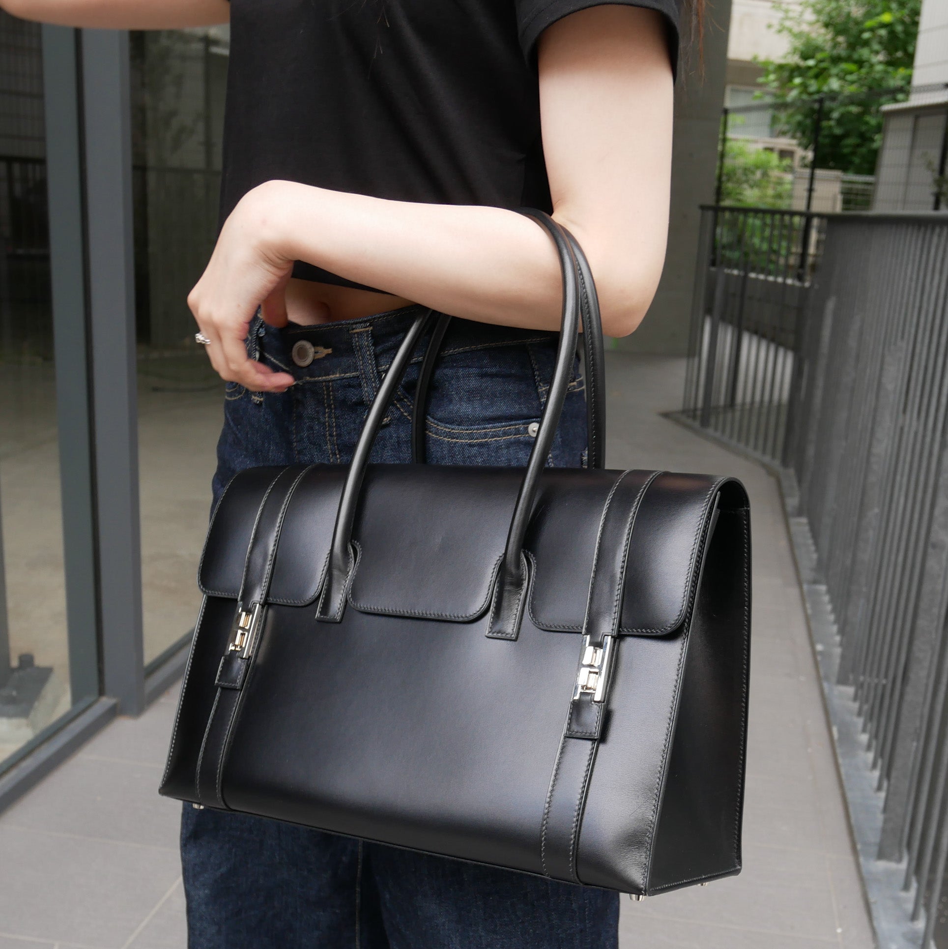 DRAG 2 37 Handbag Black Box Calf Kilta bags