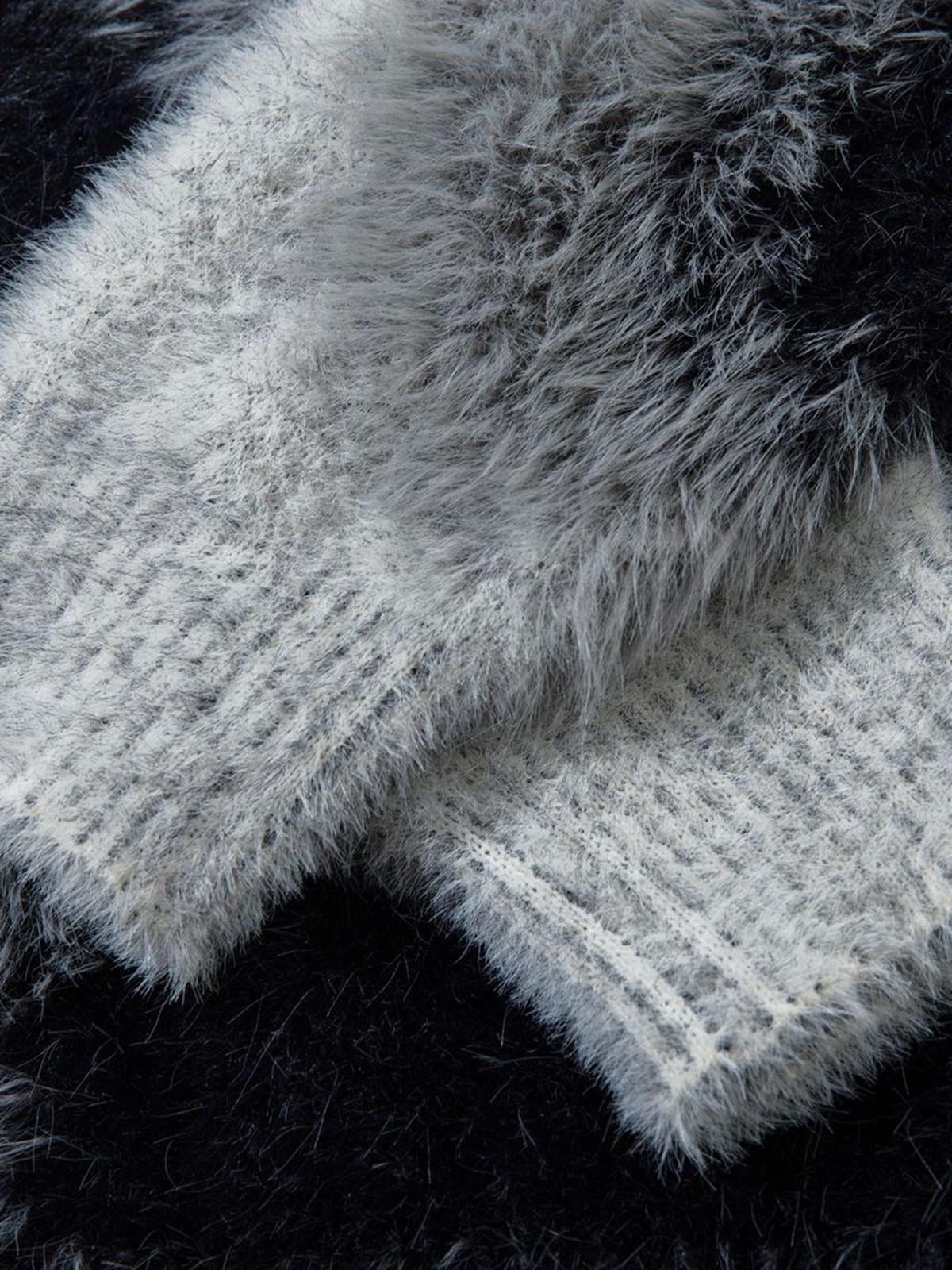 Sneakerhill Contrast Color Mohair Sweater - 2194