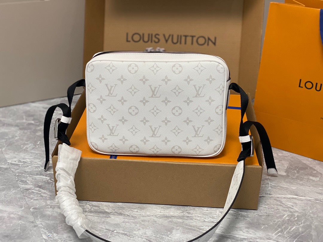 LV Taigarama Outdoor M30233 - sneakerhillcom