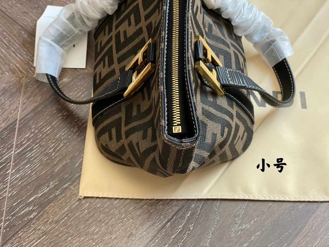 Sneakerhill - Top Quality Bag FND 662