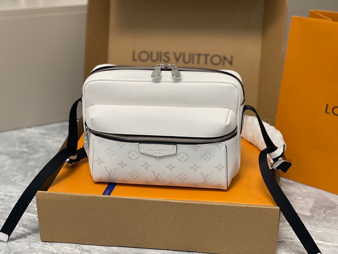 LV Taigarama Outdoor M30233 - sneakerhillcom