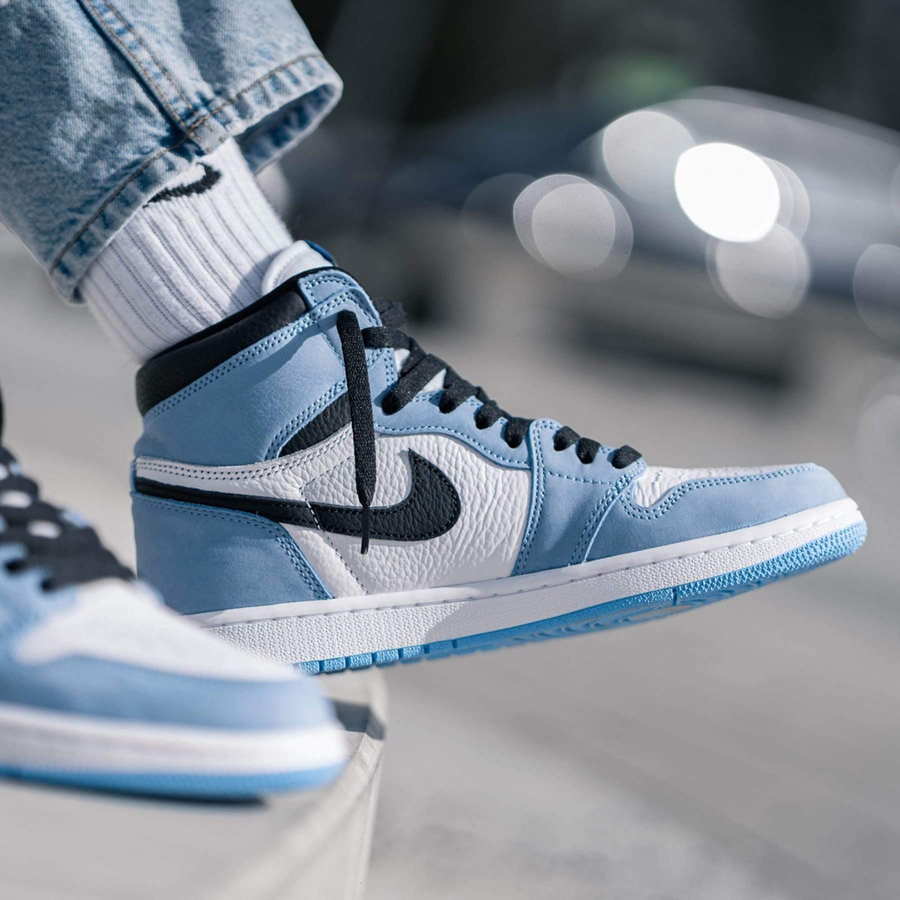 Air Jordan 1 Retro High OG 'University Blue' - sneakerhypesusa