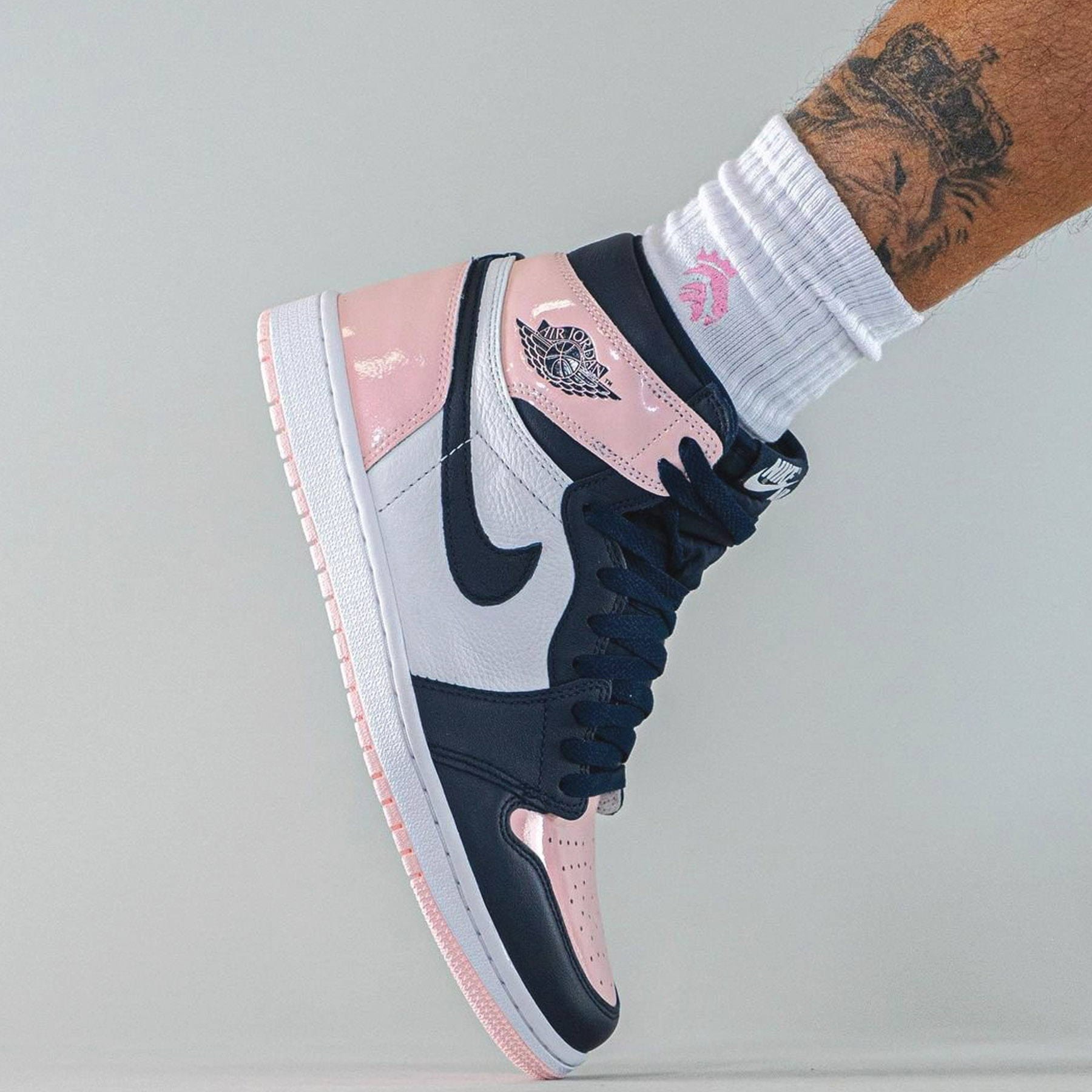 Air Jordan 1 Retro High Wmns OG SE 'Bubble Gum' - sneakerhillcom