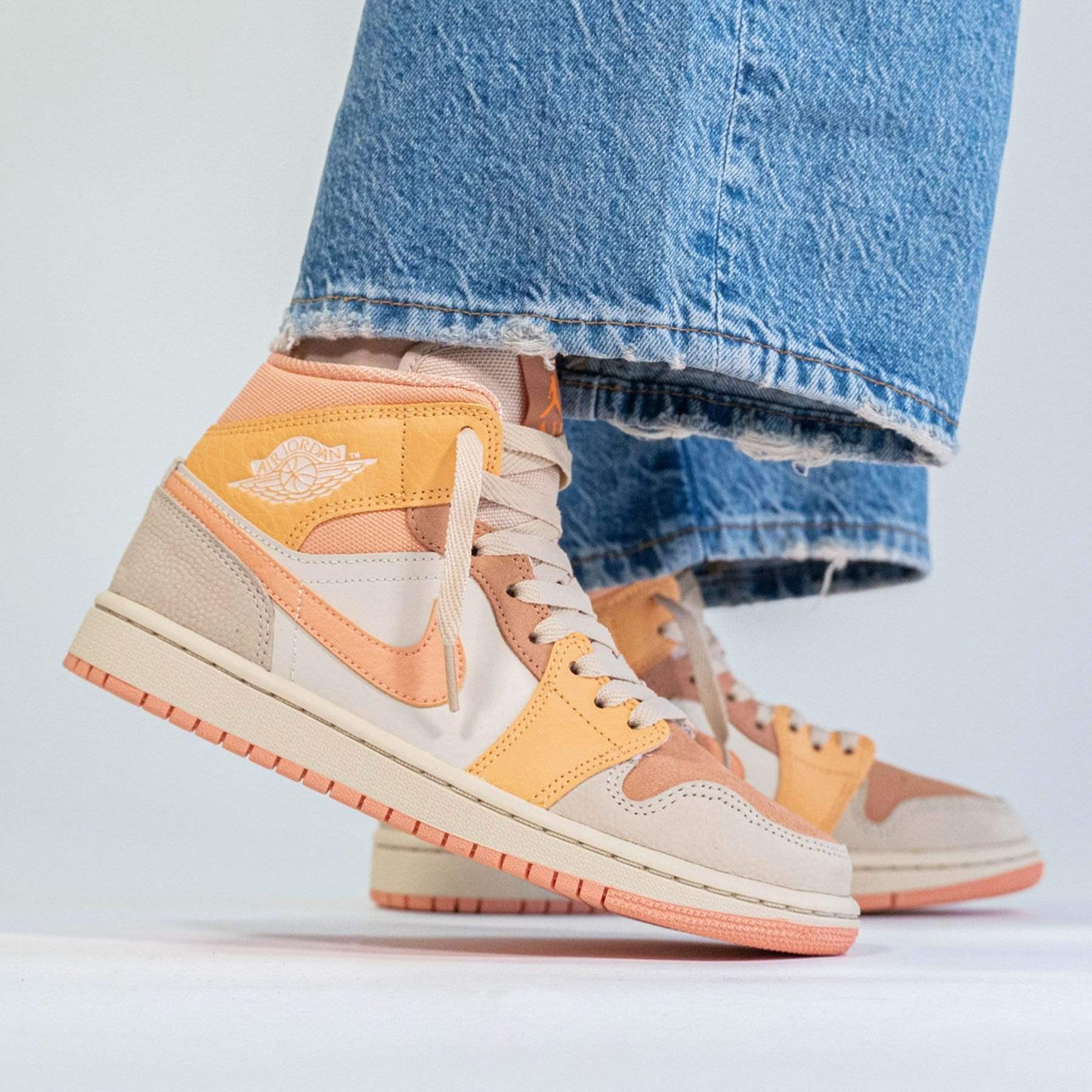 Air Jordan 1 Wmns Mid 'Apricot' - sneakerhypesusa