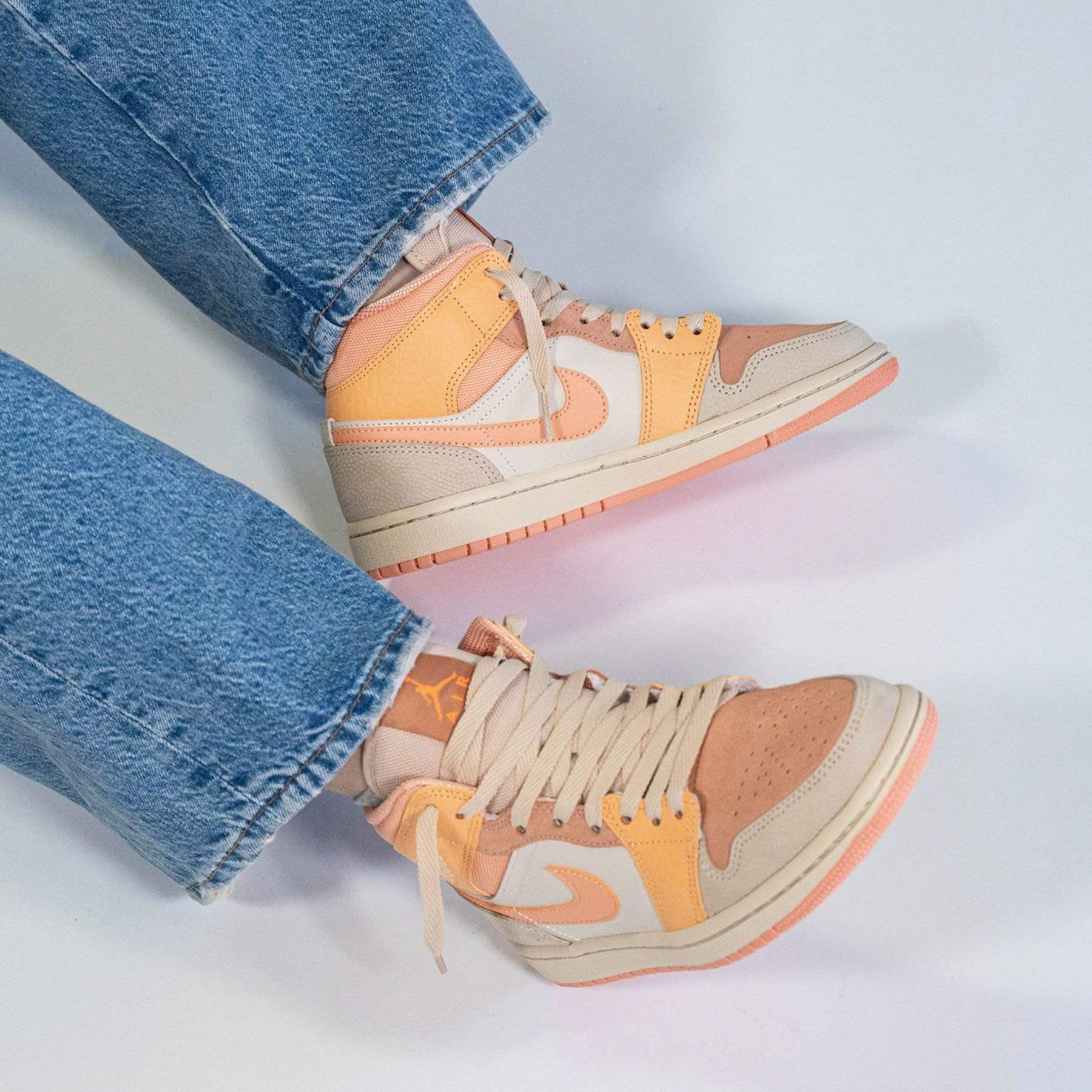 Air Jordan 1 Wmns Mid 'Apricot' - sneakerhypesusa