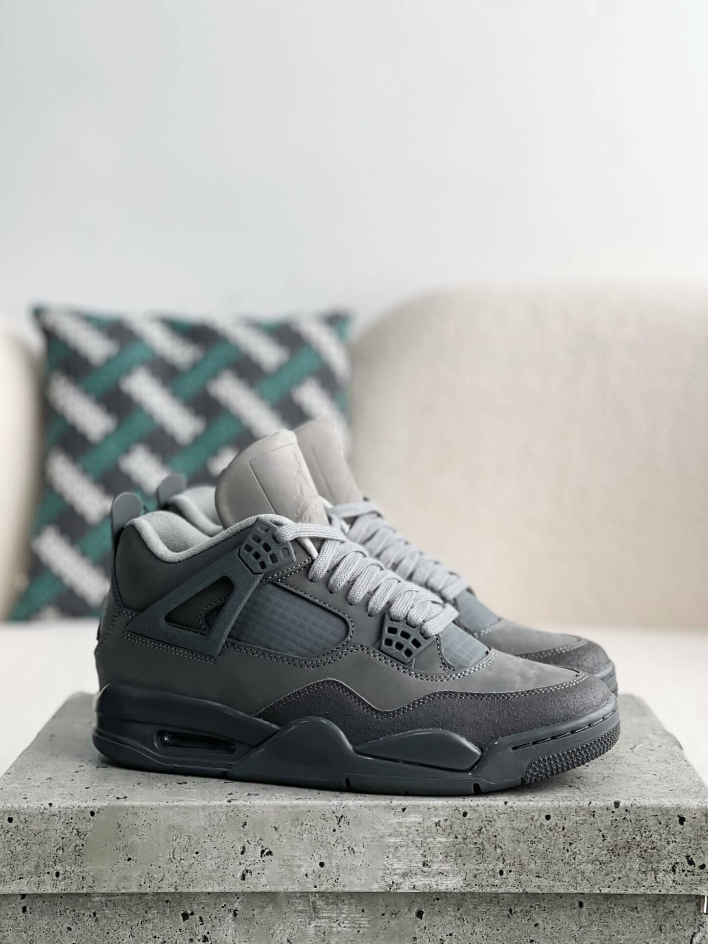 Air Jordan 4 Retro "Dark Grey"