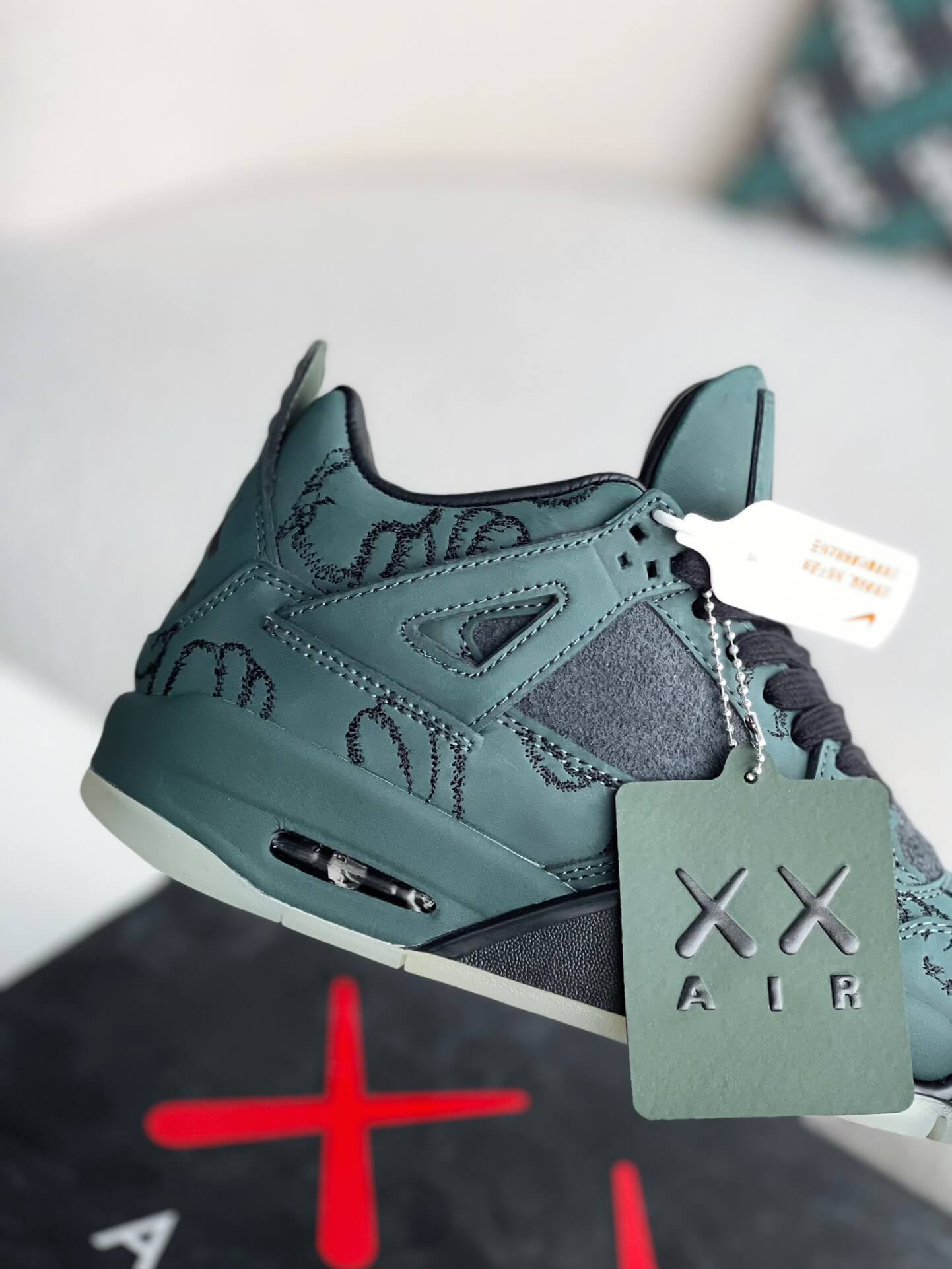 Air Jordan 4 Retro Kaws Custom Green