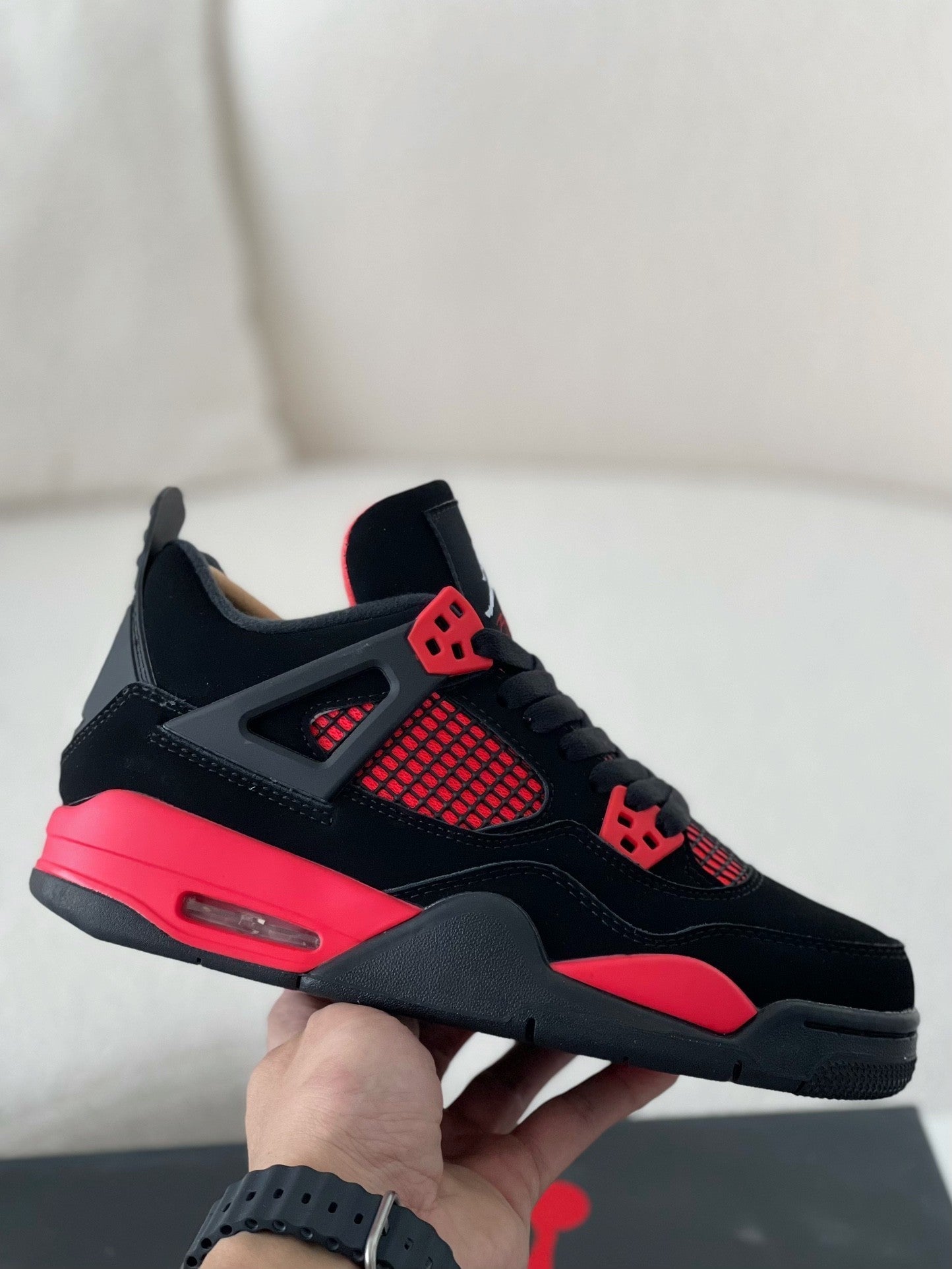 Air Jordan 4 Retro "Red Thunder"