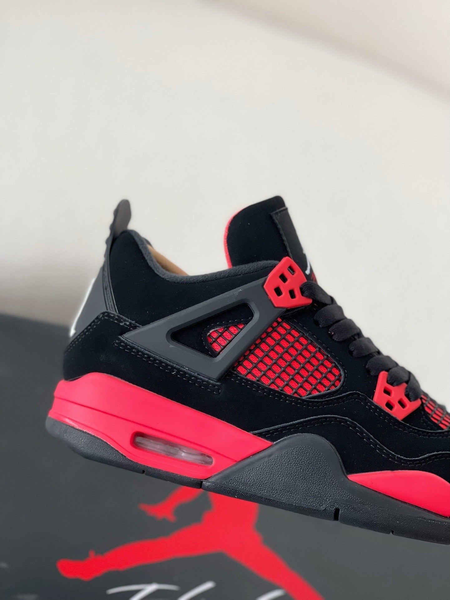 Air Jordan 4 Retro "Red Thunder"