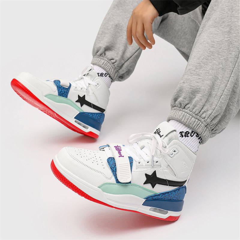 Classic Shoes - White Stars Sneakers - sneakerhillcom