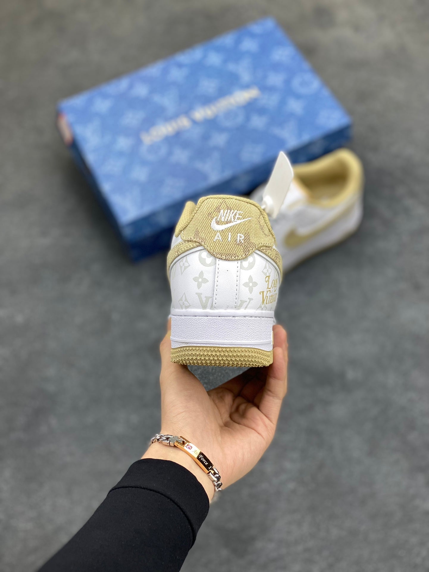 Custom Air Force 1 07 Low x LV CV0670-100 sneakerhypes