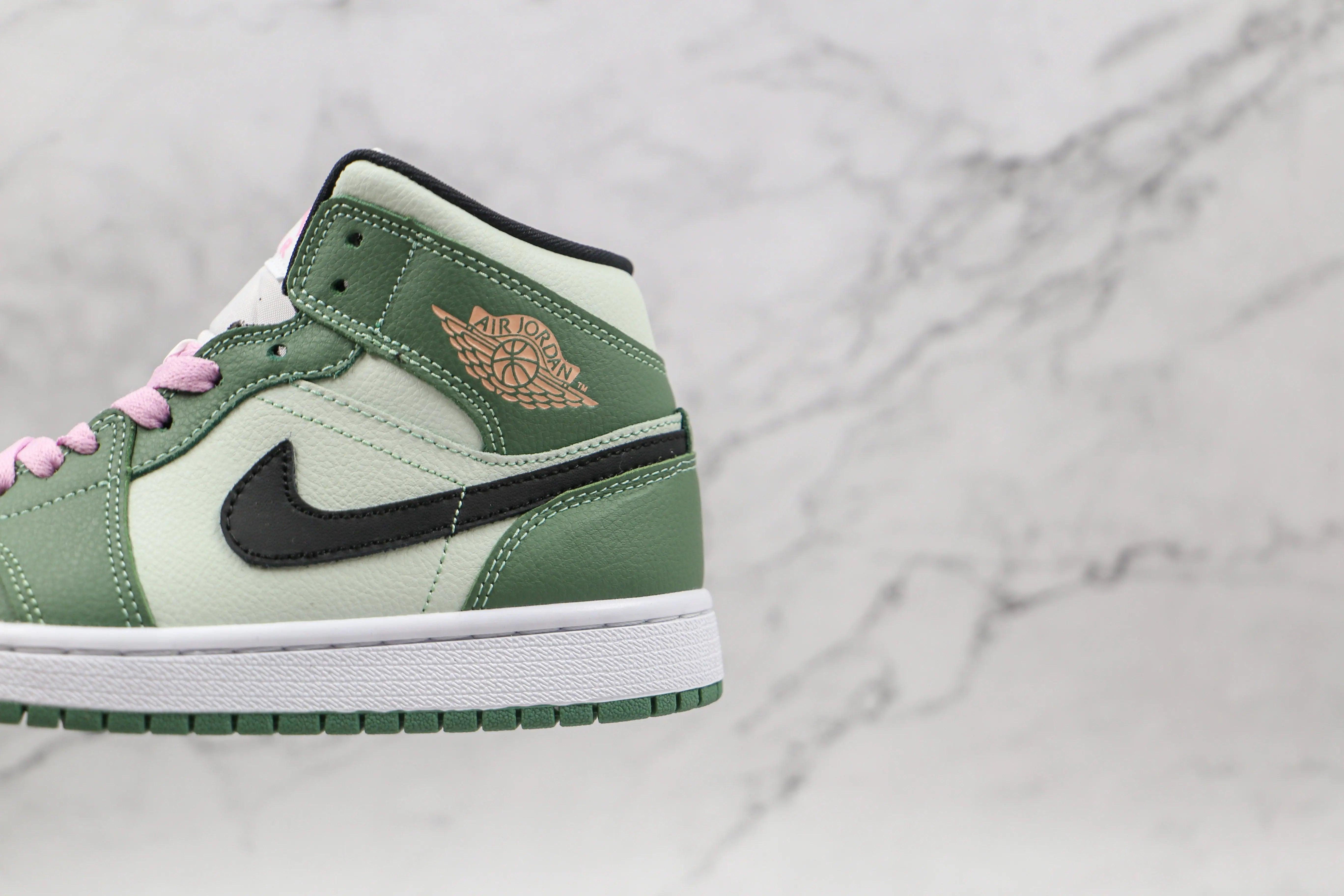 Custom Air Jordan 1 Dutch Green High Q sneakerlandnet