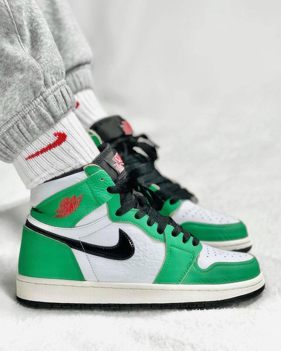 Custom Air Jordan 1 Lucky Green Sneakers - sneakerhypesusa