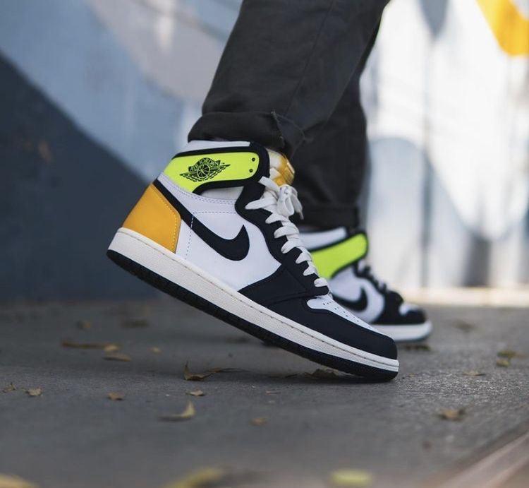 Custom Air Jordan 1 Vlot Gold High Q - sneakerhypesusa