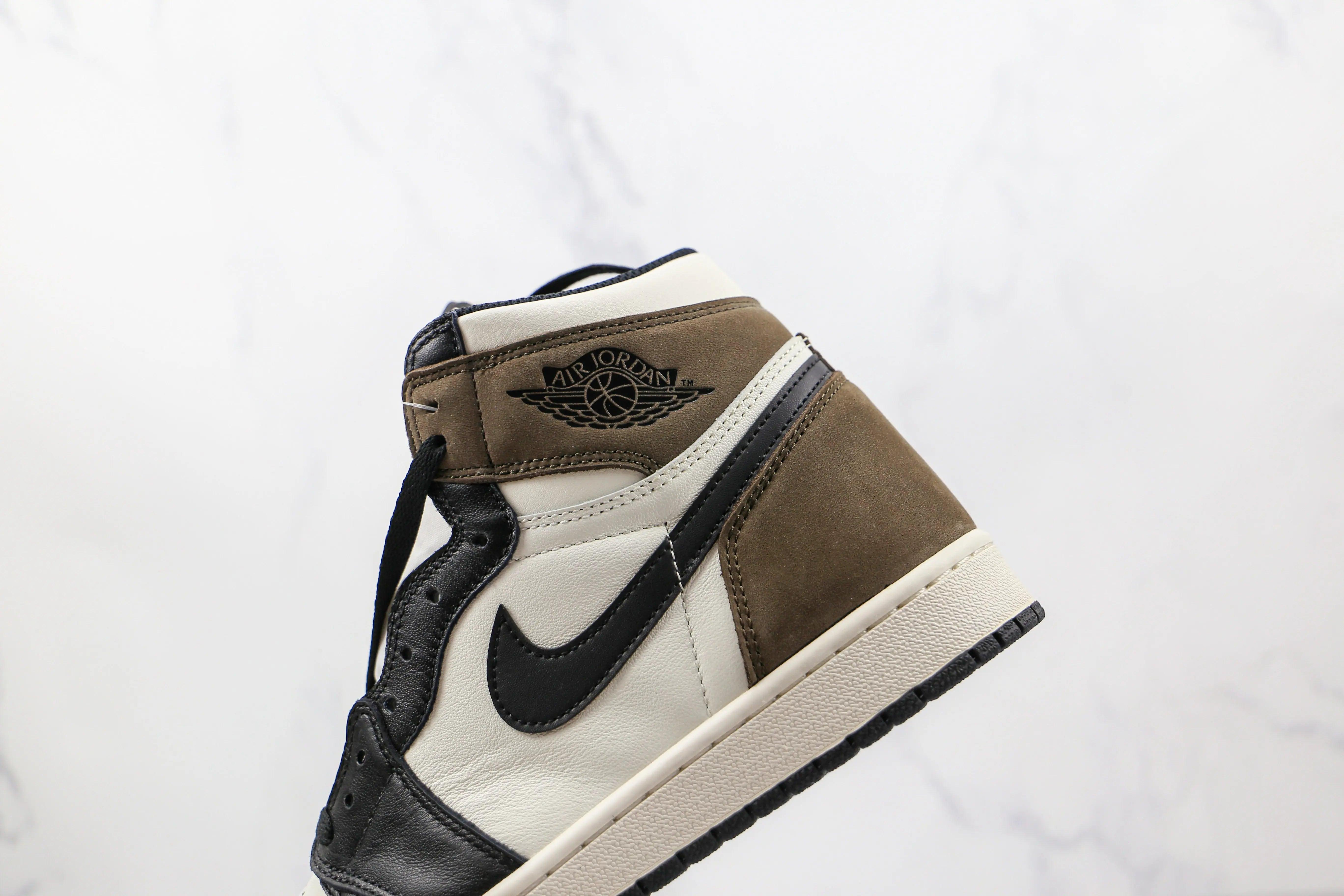 Custom Jordan 1  Retro High Dark Mocha High Q ( Customs And Box ), Jordan 1 Sneakers Active luxurysteps