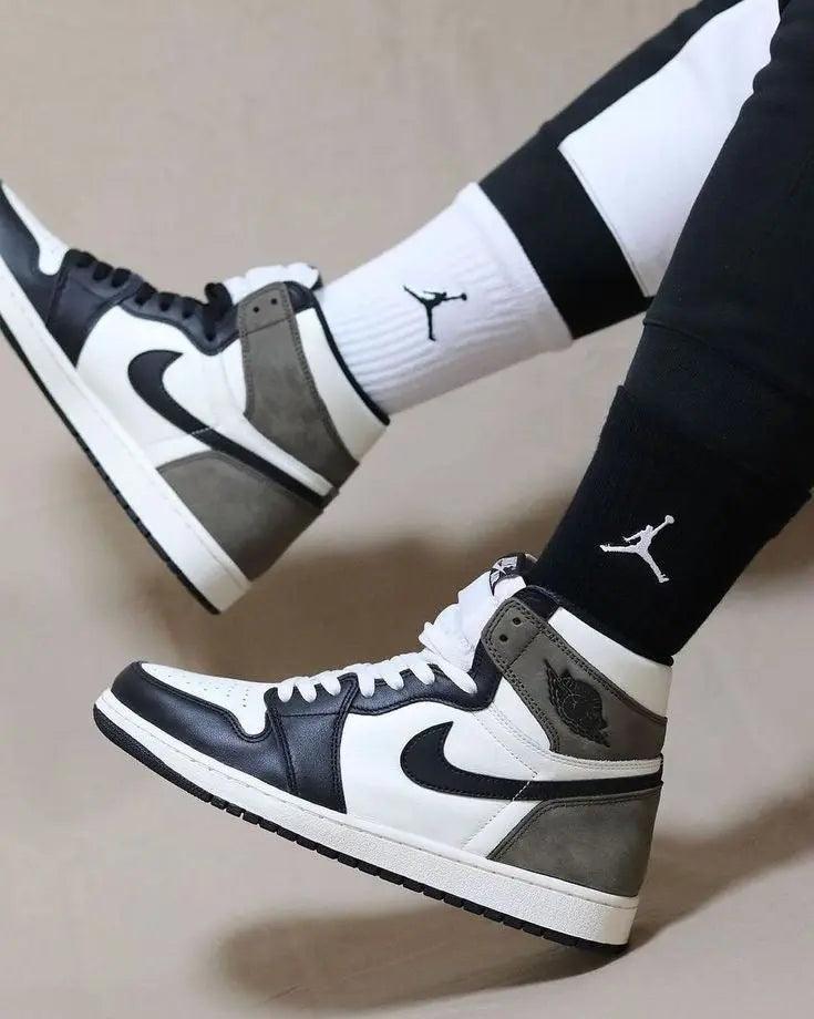Custom Jordan 1 Retro High Dark Mocha High Q - sneakerhillcom