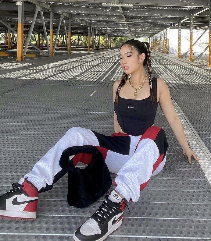 Custom RED Black White Jordan 1 CHICAGO Sneakerhill - sneakerhillcom