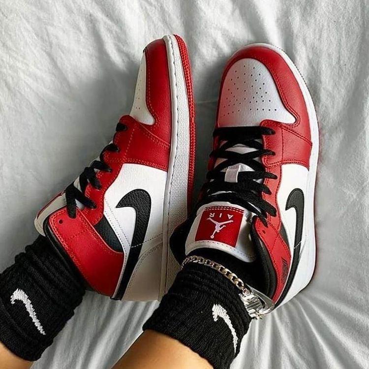 Custom RED Black White Jordan 1 CHICAGO Sneakerhill - sneakerhillcom
