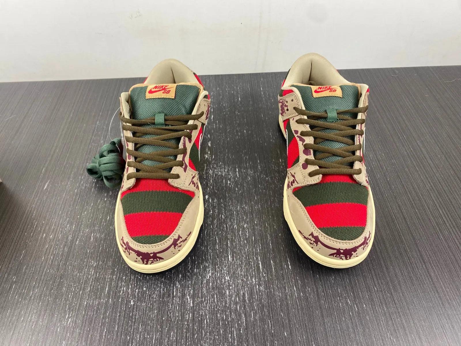 Custom SB Dunk Low “Freddy Krueger” - sneakerhillcom