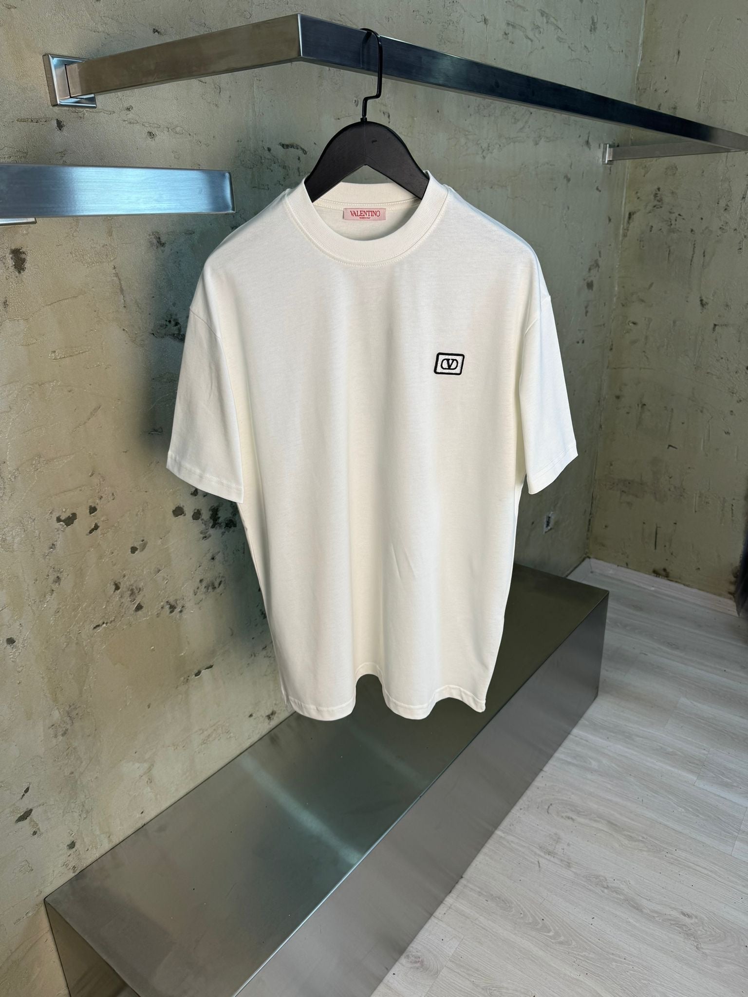 Tntwear® - Valentino T-Shirt 006 - sneakerhillcom