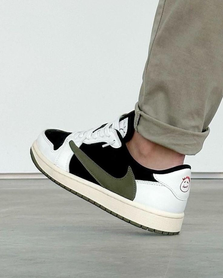 Custom Travis Scott x Fragment x Air Jordan 1 Low DZ4137 106 - sneakerhillcom