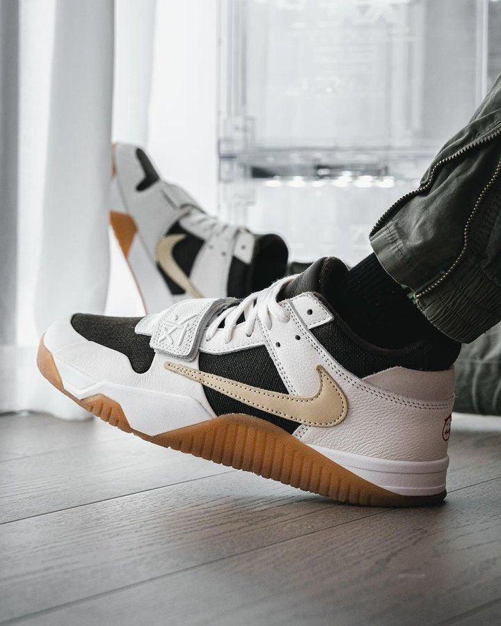 Custom Travis Scott x Air Jordan Executive The Check - sneakerhillcom