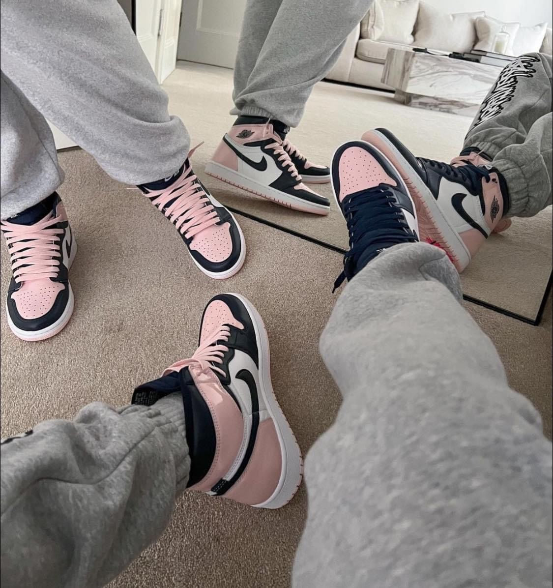 Air Jordan 1 Retro High Wmns OG SE 'Bubble Gum' - sneakerhillcom