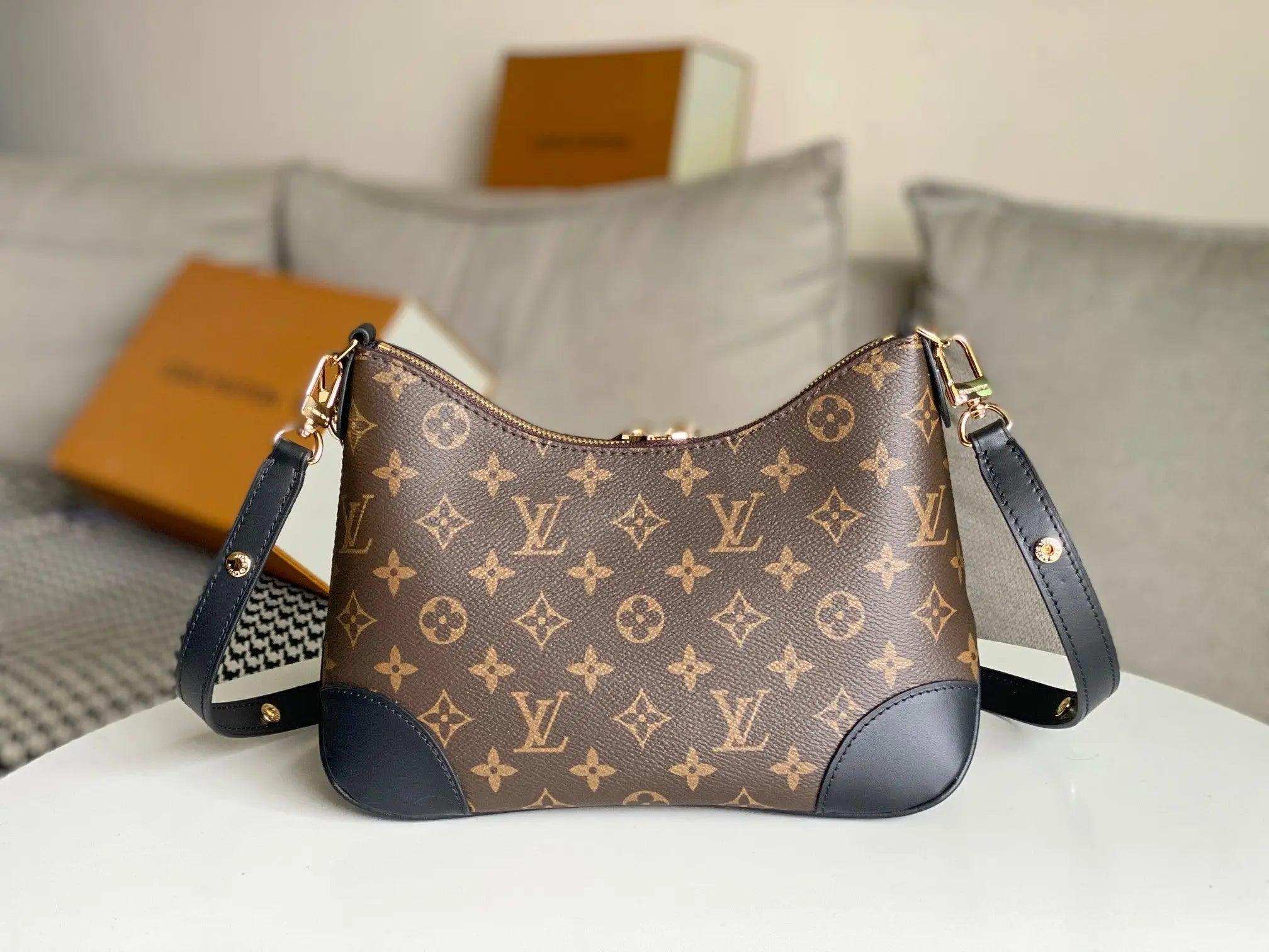 LV Monogram M45832 - sneakerhillcom