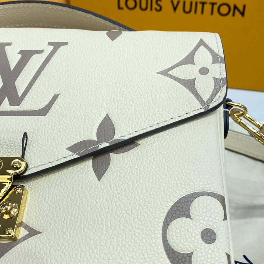 Sneakerhill White Pochette Metis Handbag - LUV 618