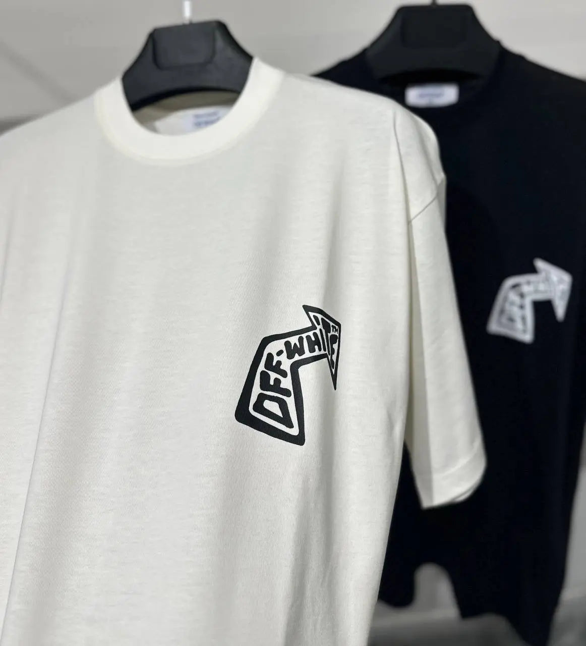 Sneakerhill - OFF WHITE T-Shirt 001 - sneakerhillcom