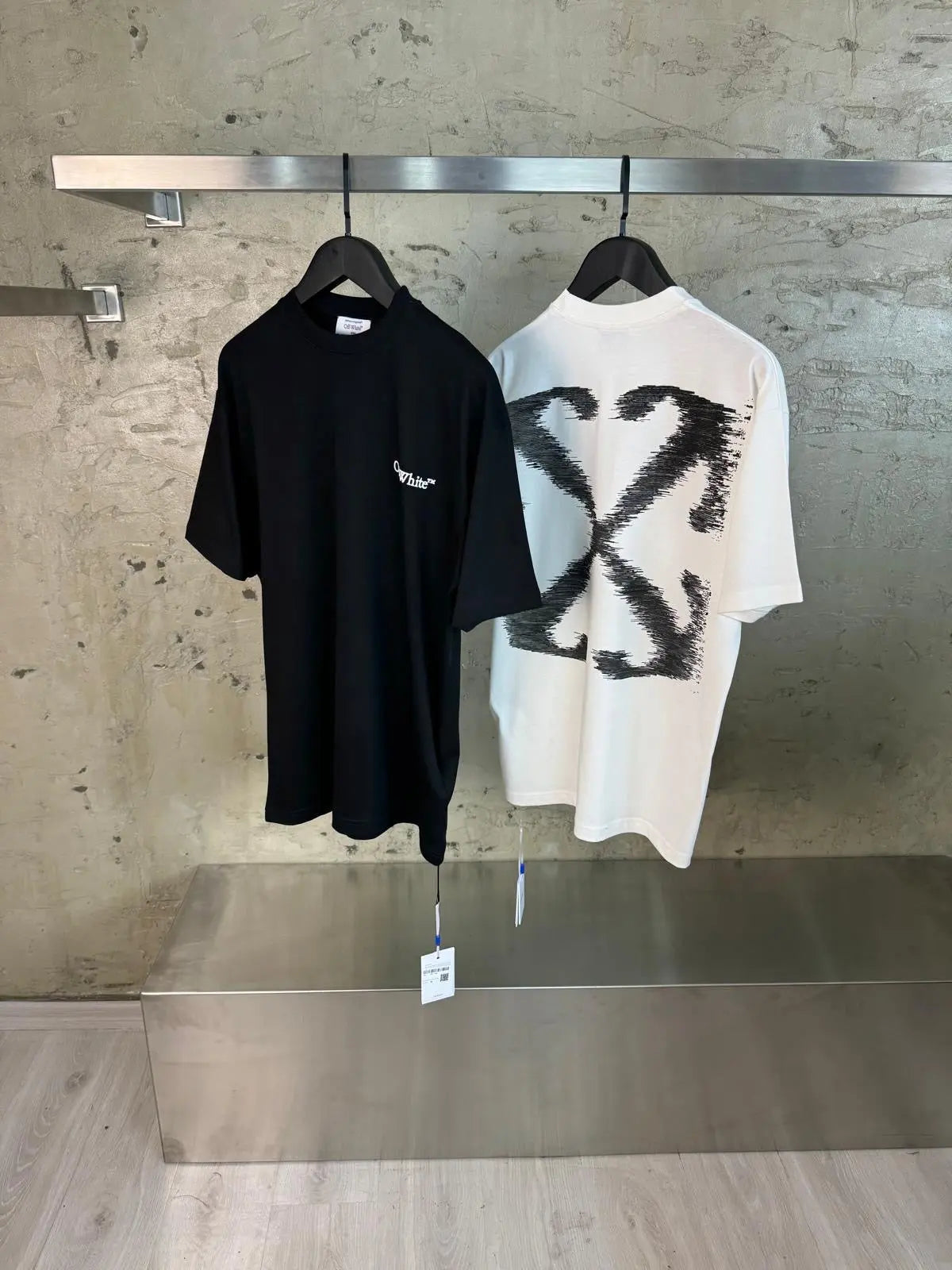 Sneakerhill - OFF WHITE T-Shirt 002 - sneakerhillcom