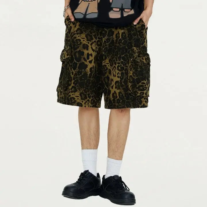 Sneakerhill® Retro Cargo Shorts Leopard Print - sneakerhillcom