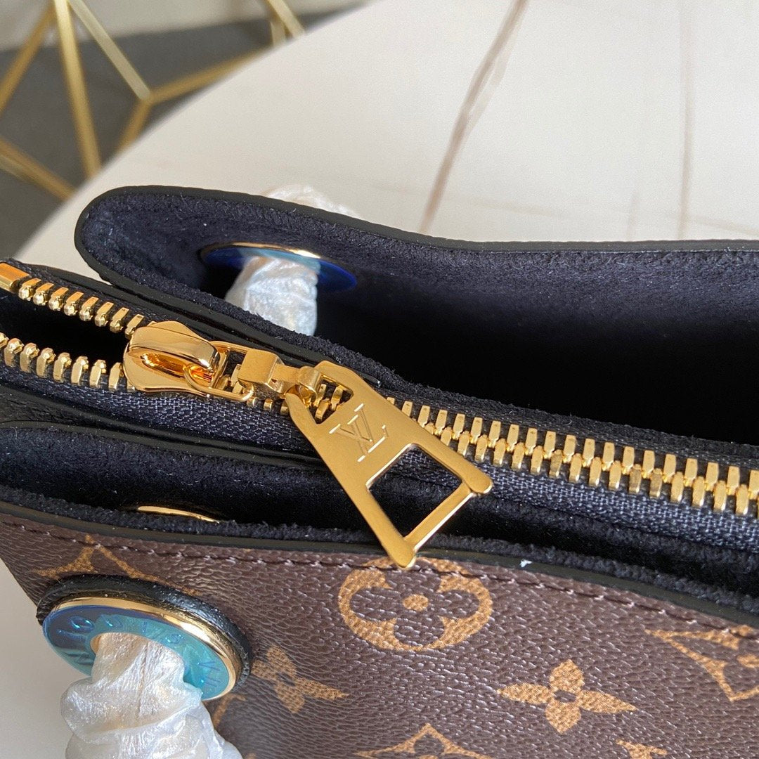 Sneakerhill - Luxury Edition Bags LUV 141