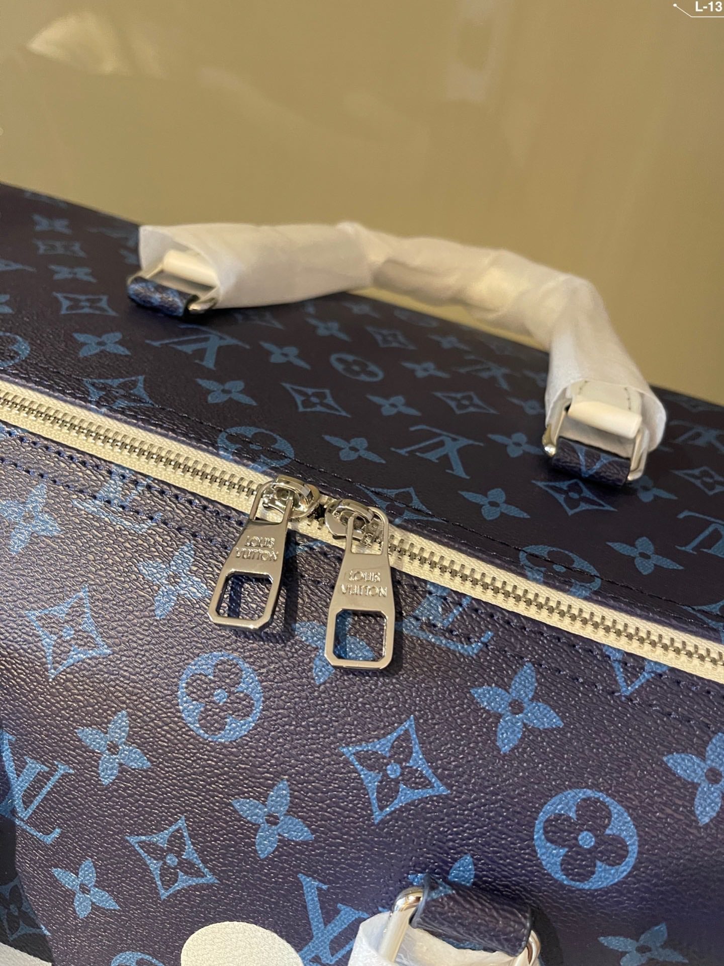 Sneakerhill - Luxury Edition Bags LUV 498