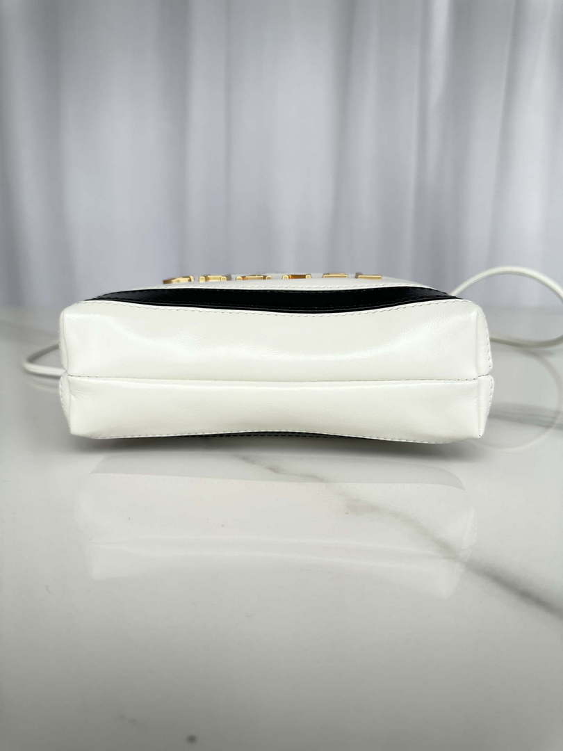 Sneakerhill - Shiny Calfskin Bag White & Black